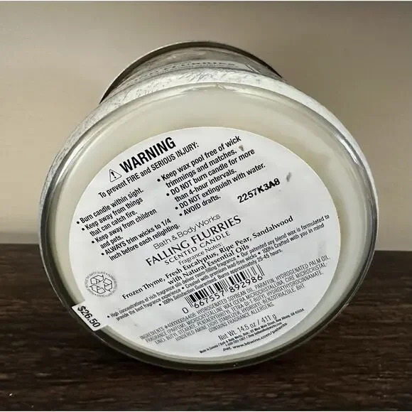 Bath & Body Works Falling Flurries 3-Wick Candle Holiday 2022‎ NEW - Picture 3 of 5